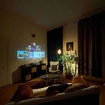 Petit Cine Croix-roussien *